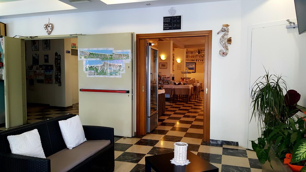 Marietta 3*